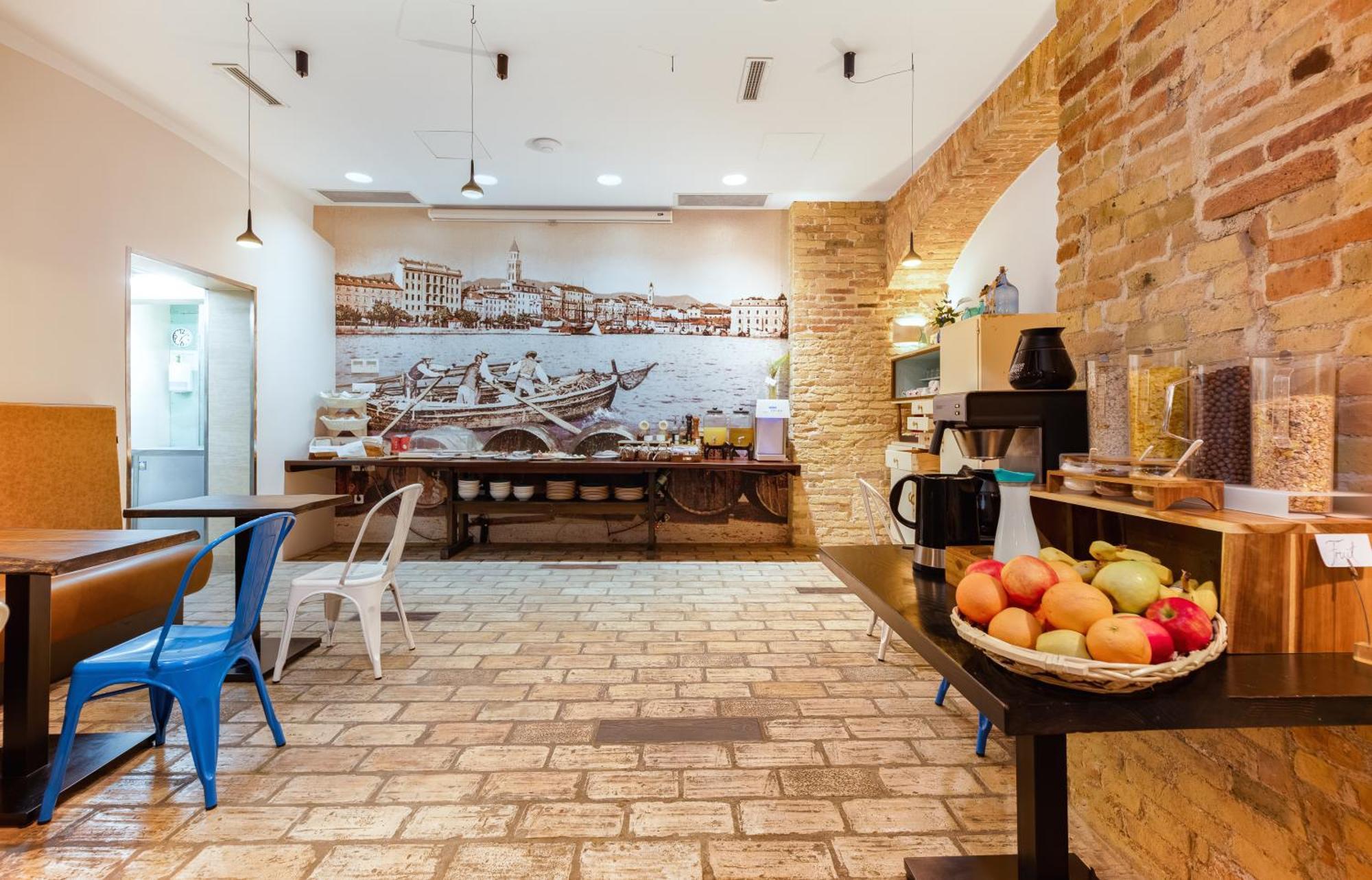 Central Heritage Hotel Спліт Екстер'єр фото