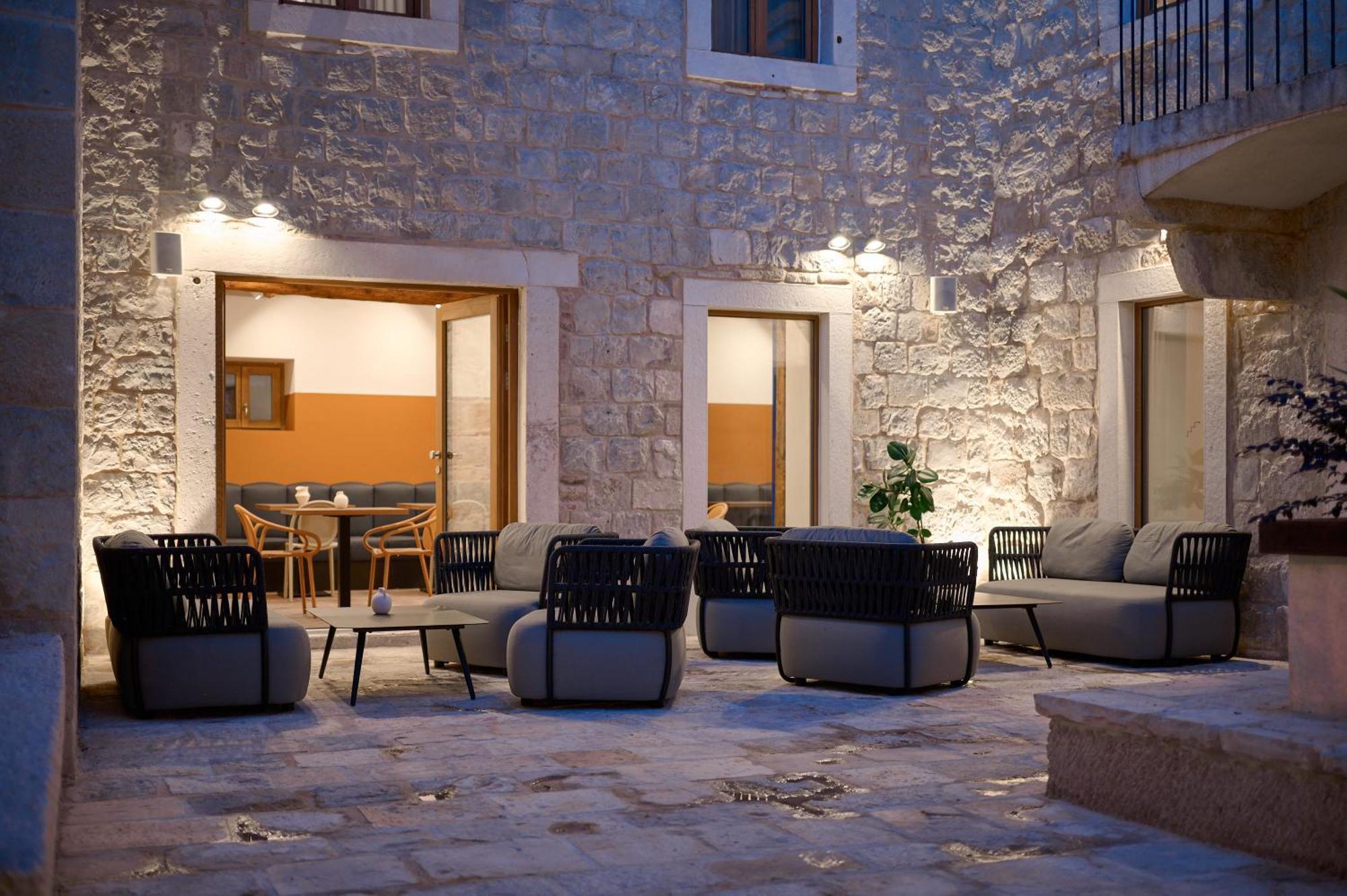 Central Heritage Hotel Спліт Екстер'єр фото